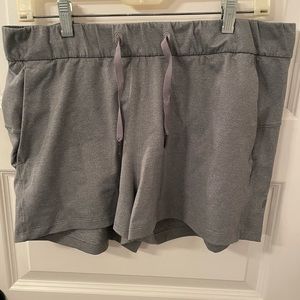 Lululemon On the Fly short, gray, size 10, GUC